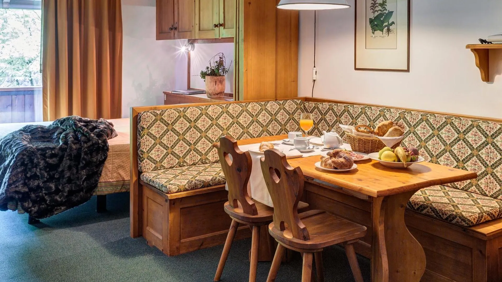 Hotel Cristallino D'Ampezzo 4*, Cortina dʼAmpezzo