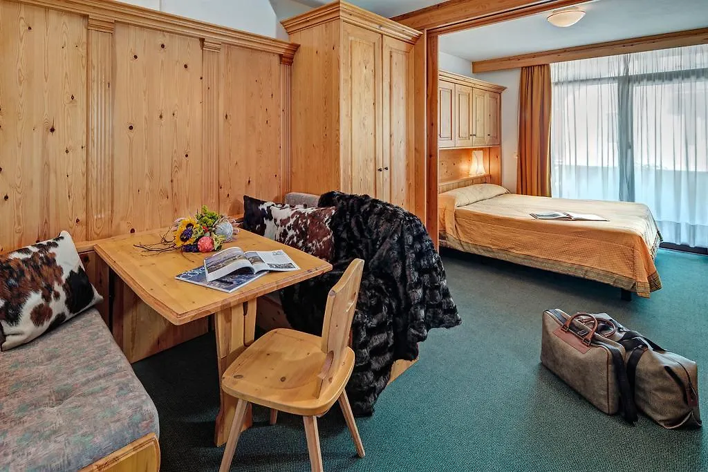 קורטינה ד'אמפזו Hotel Cristallino D'Ampezzo