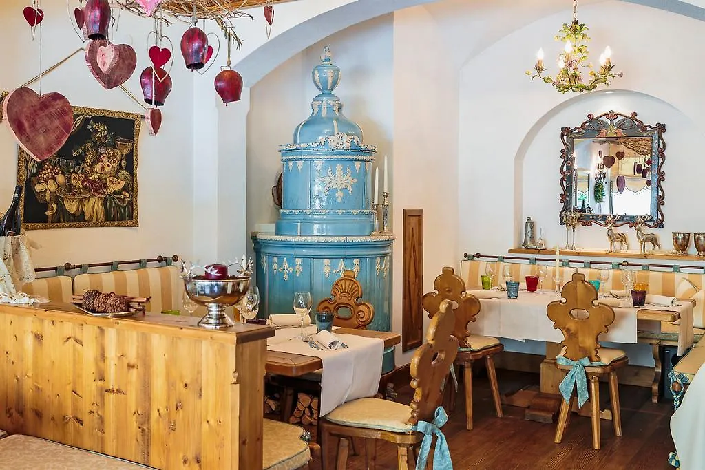 קורטינה ד'אמפזו Hotel Cristallino D'Ampezzo 4*, קורטינה ד'אמפזו איטליה