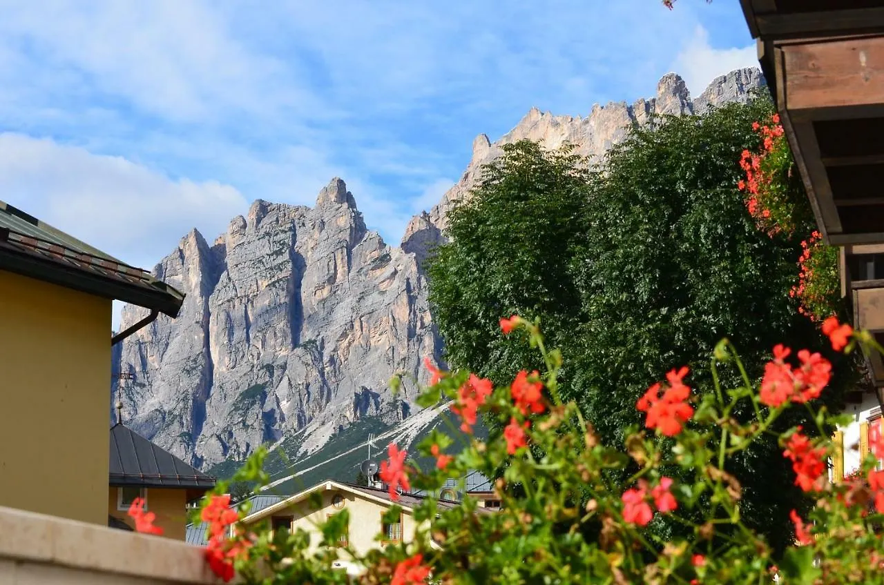 ****  קורטינה ד'אמפזו Hotel Cristallino D'Ampezzo איטליה